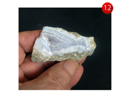 Chalcedon modrý 12 cca 29 g